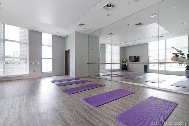 Building Photo - 1100 S Miami Ave