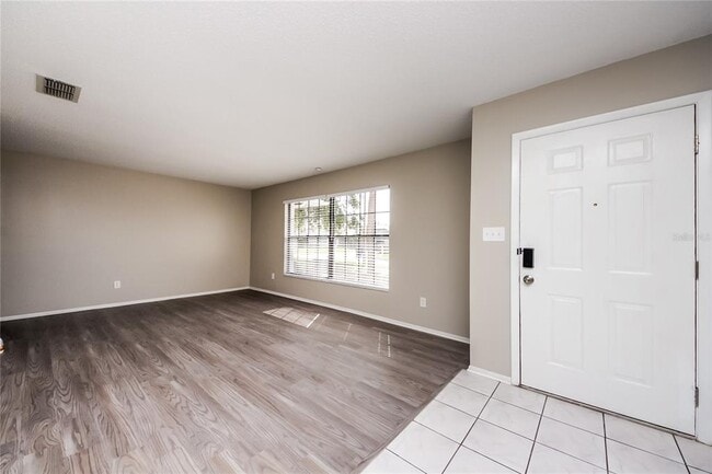 Building Photo - 2733 Mint Dr