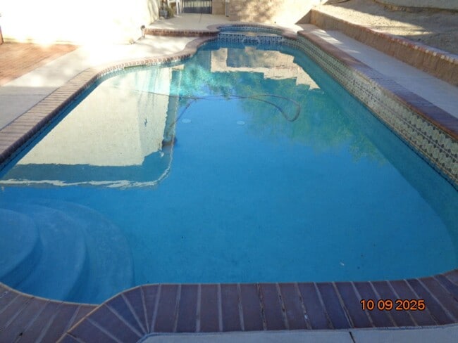 Building Photo - Modernized One Story Harris Home with Ingr...