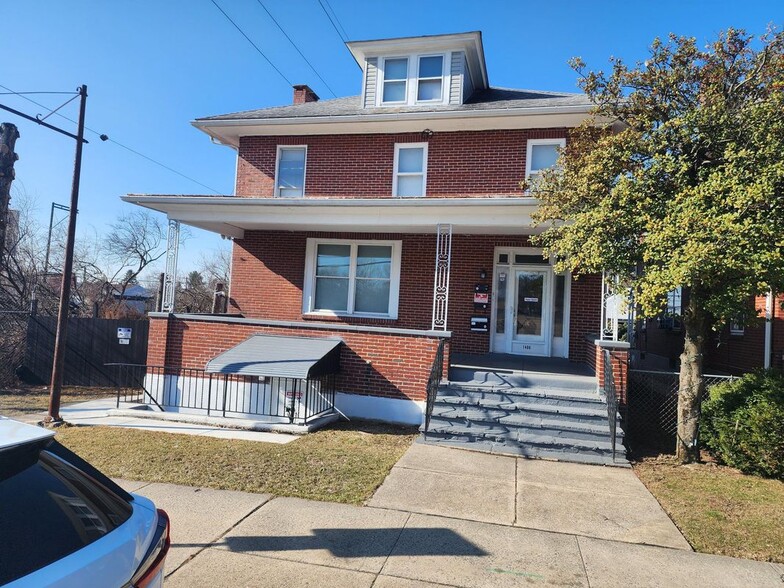 Building Photo - 1406 Schuylkill Ave