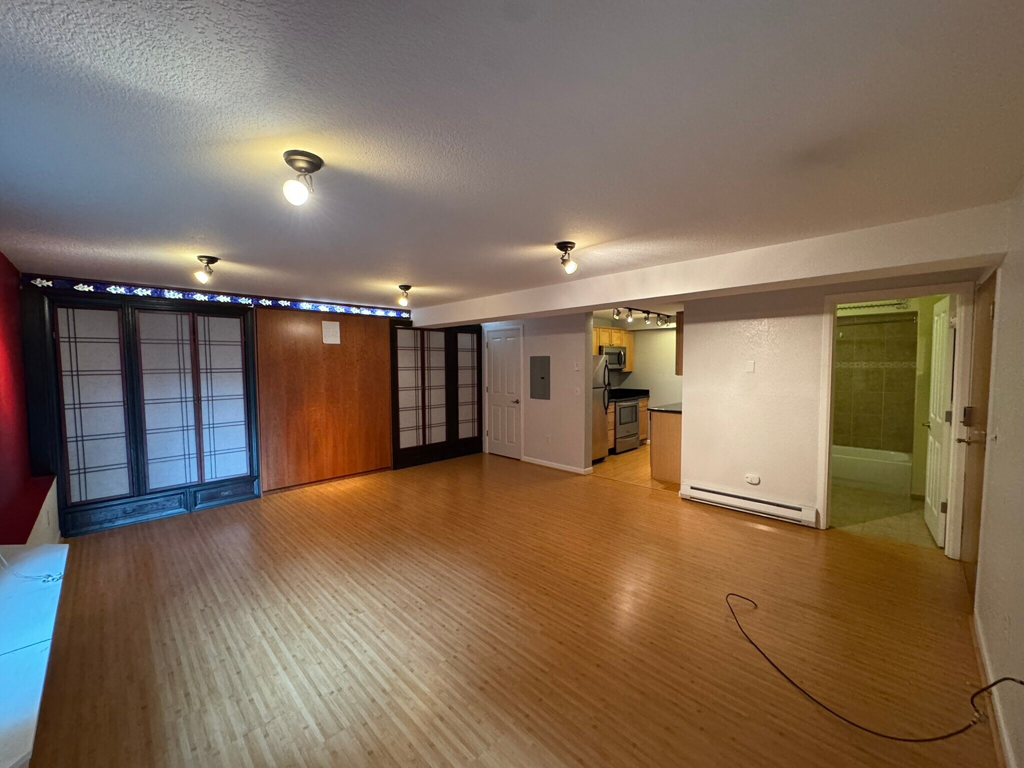 Building Photo - 13426 Greenwood Ave N