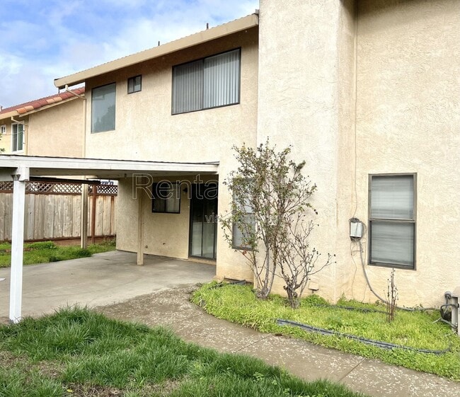 Building Photo - 1620 Sungate Dr