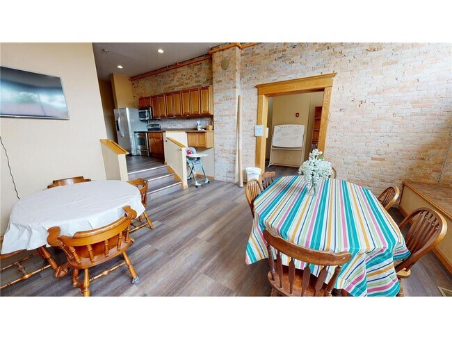 Building Photo - 539 Pacific Ave SW