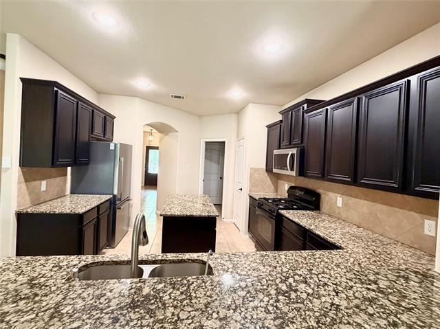 Building Photo - 1106 Ellis Rd