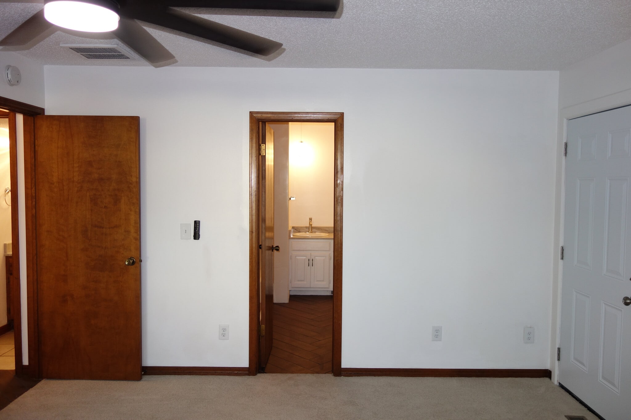 Master bedroom with master bath doorway - 7116 S Indianapolis Ave