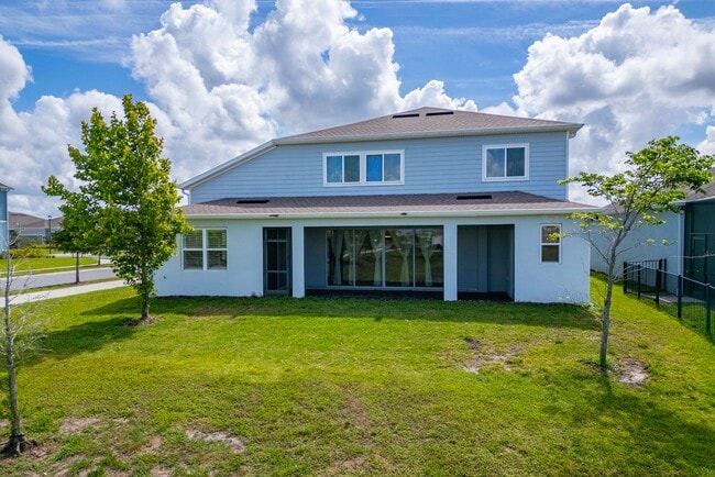 Building Photo - Immaculate Executive Home in Isles of Lake Nona