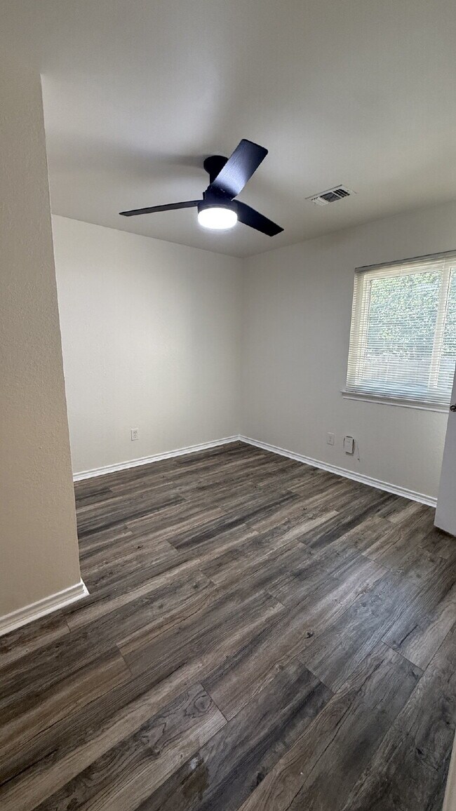 Building Photo - Updated 4-Bedroom 2 Bathroom Austin Home with Beautiful Backyard