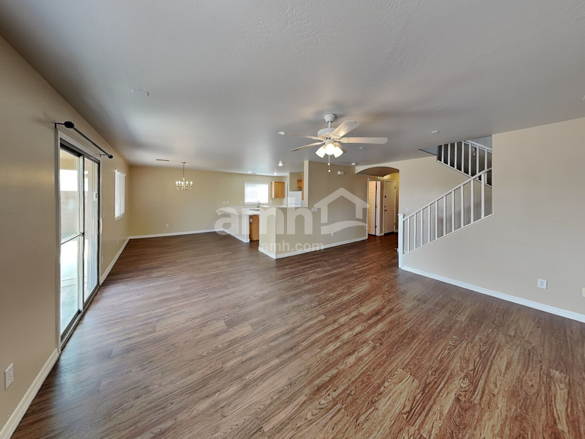 Building Photo - 11229 W Mariposa Dr