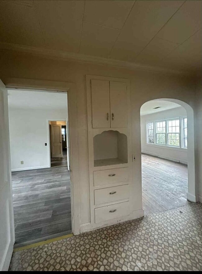 Building Photo - 3 Bed/1 Bath House