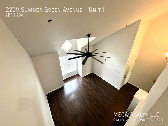Building Photo - 2209 Sumner Green Ave