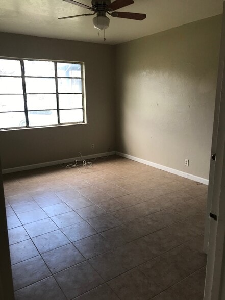 Building Photo - 1829 Morgan Ln