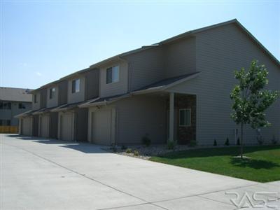 Primary Photo - Auburn Hills Townhomes