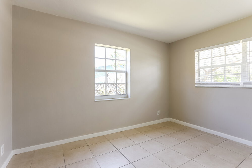 Building Photo - 1107 NW 15th Ct