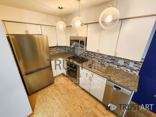 Primary Photo - 12135 Academy Rd