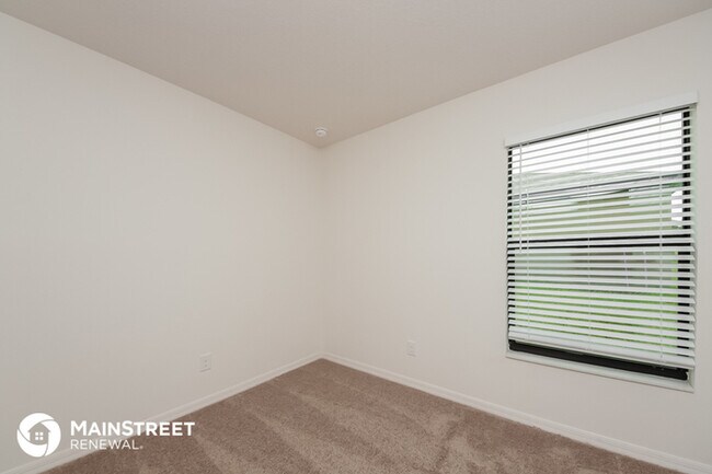 Building Photo - Newly Built in The Ridge @ Swan Lake!