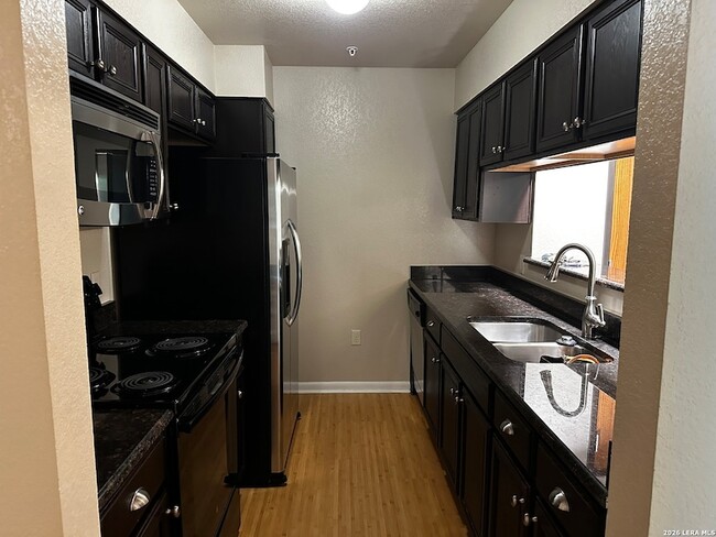 Building Photo - 4111 Medical Dr
