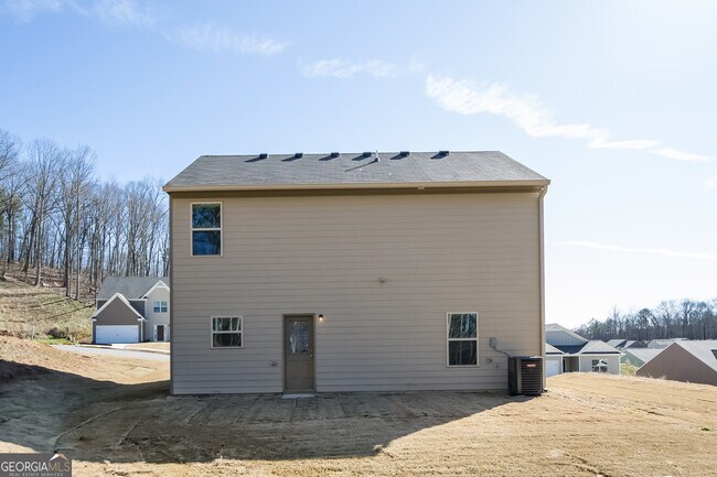 Building Photo - 19 Sycamore St