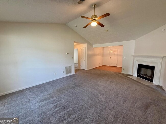 Building Photo - 2720 Sapphire St