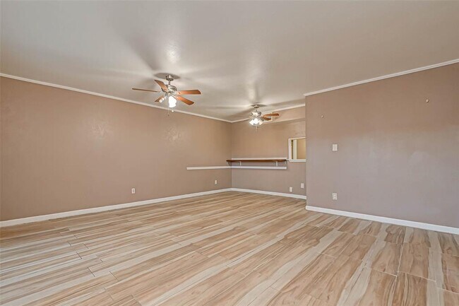 Building Photo - 2118 Straight Creek Dr