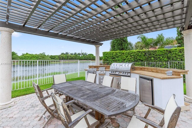 Building Photo - 1714 Victoria Pointe Cir