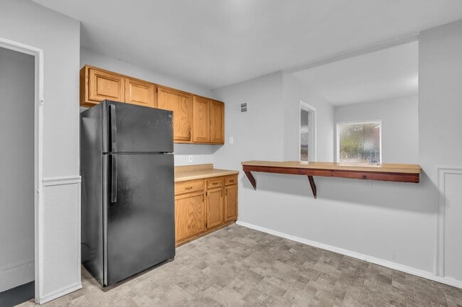 Building Photo - Now Available – Section 8 Welcome