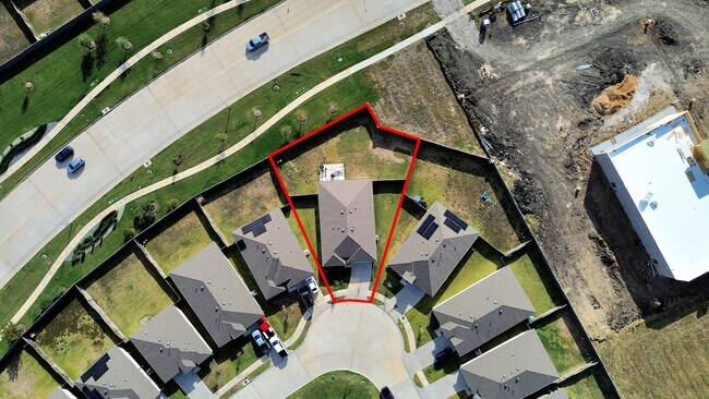 Building Photo - 202 Serena Pk Ln