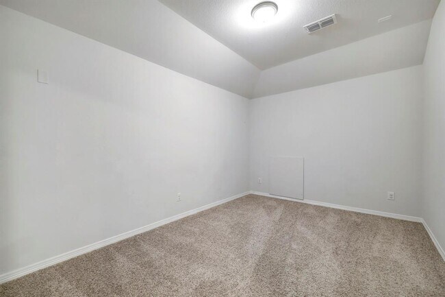 Building Photo - 8914 Milam Grove Dr