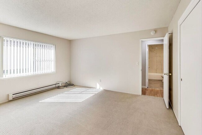 Building Photo - 1283 Ayala Dr