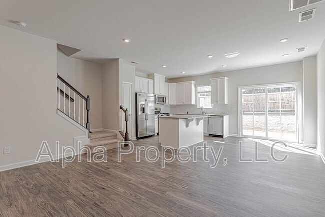 Building Photo - 522 Huntingdale Pl