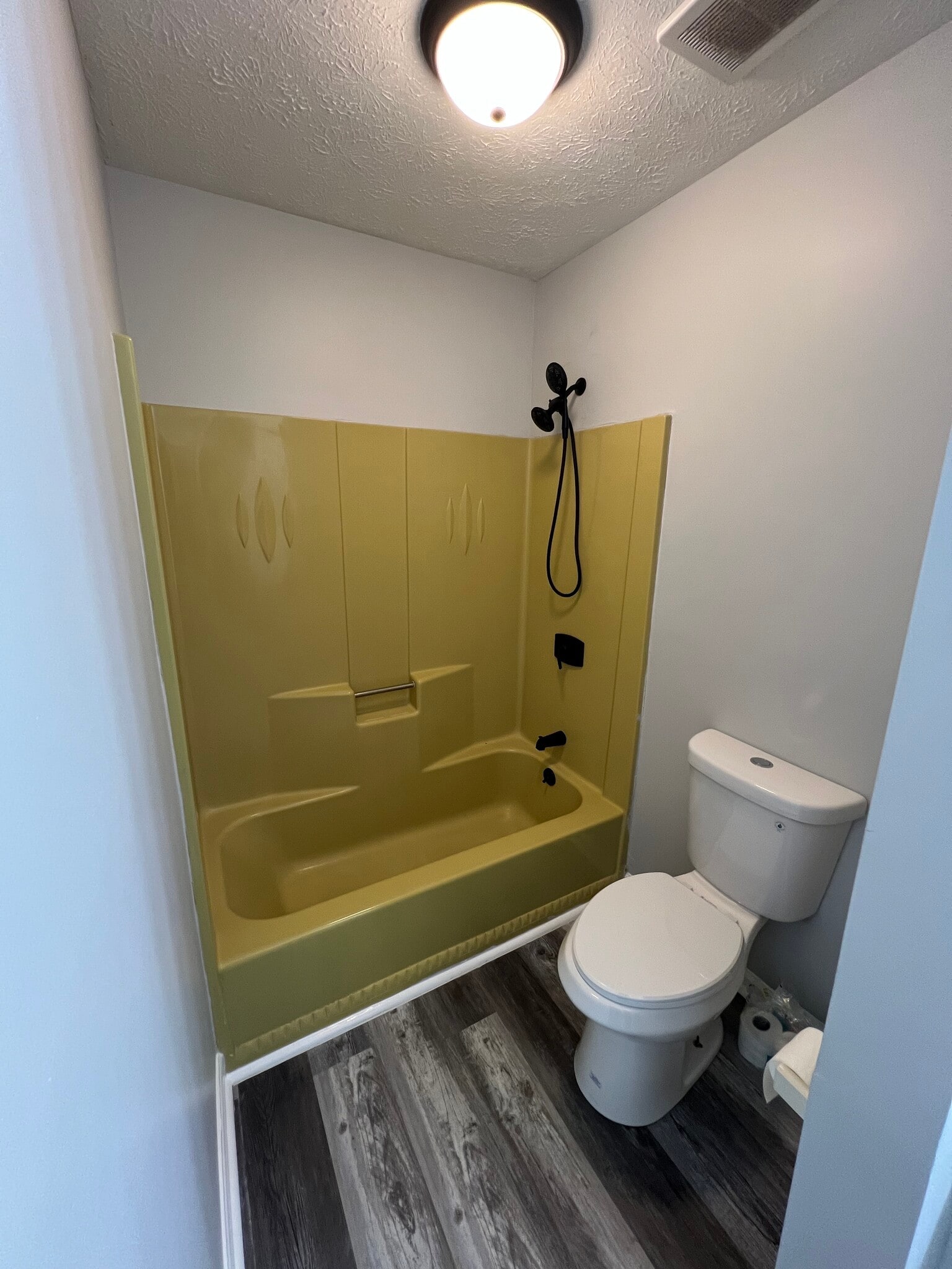 Building Photo - 486 Lacebark Dr