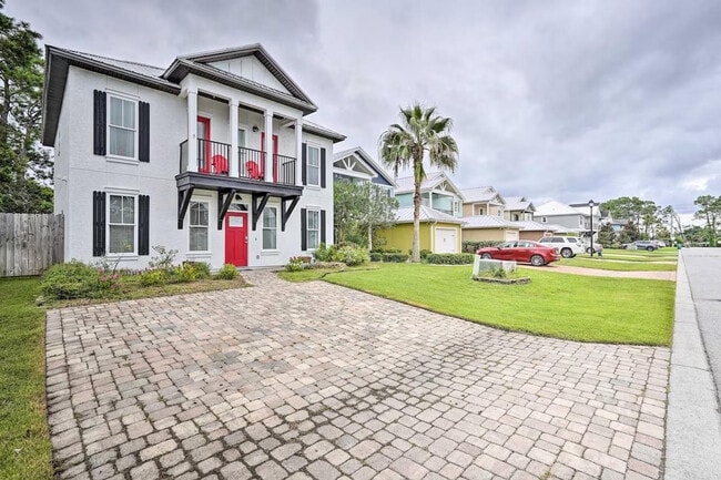 Building Photo - 3723 Tiki Dr