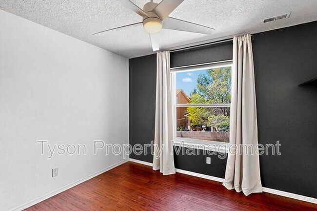 Building Photo - 10527 Brookville St NW
