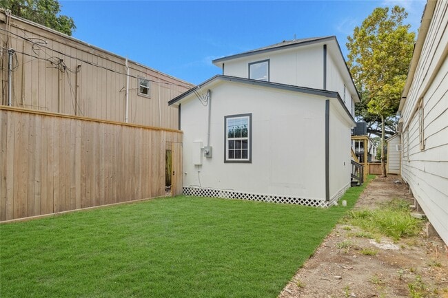 Building Photo - 3119 Avenue M