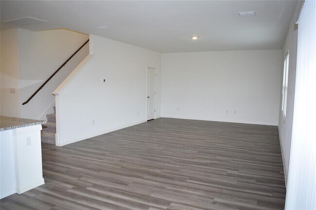 Building Photo - 431 Robins Nest Ln