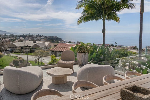 Building Photo - 998 Emerald Bay