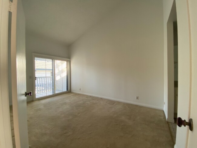 Building Photo - 4075 Crystal Dawn Ln