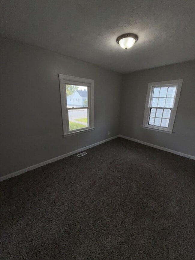 Building Photo - 928 Negley Ave