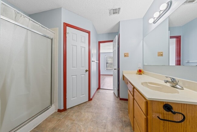 Building Photo - 7919 Wayside Trail