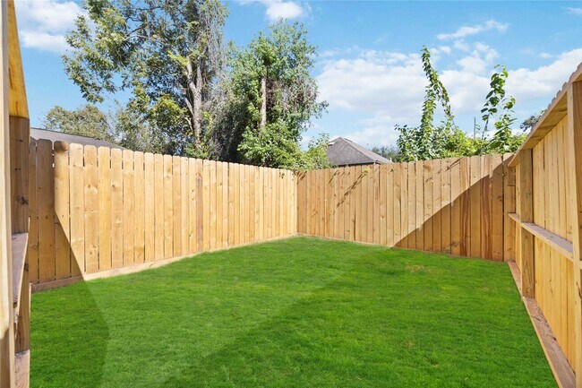 Building Photo - 6528 Tuskegee St