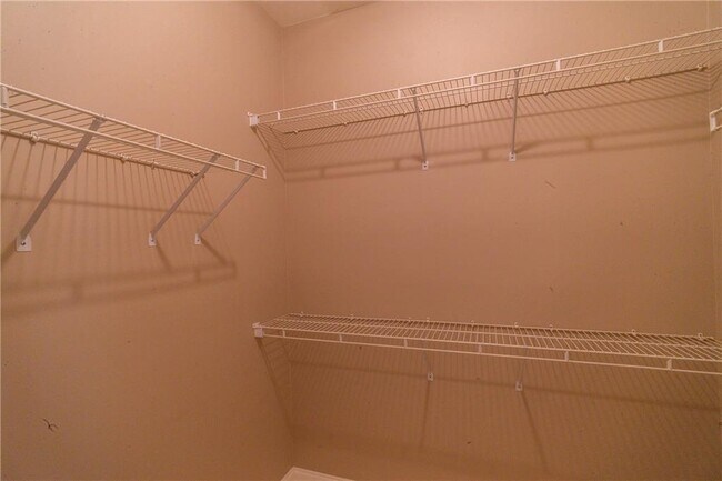 Building Photo - 6850 Weatherstone Way