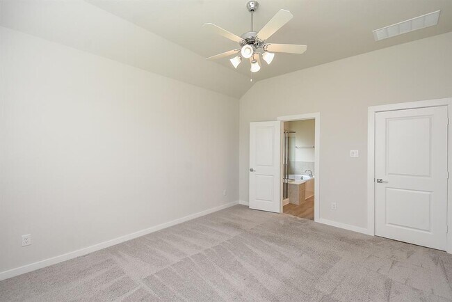 Building Photo - 3024 Myrtle Sunset Dr