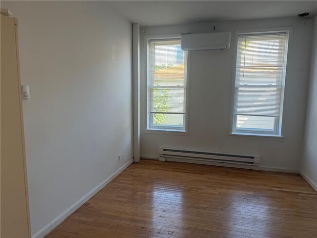 Building Photo - 2035 Bay Ridge Pkwy
