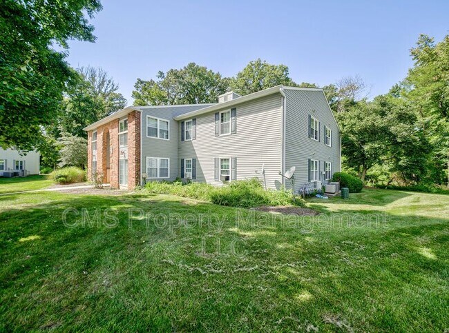 Building Photo - 19-7 Augusta Ct