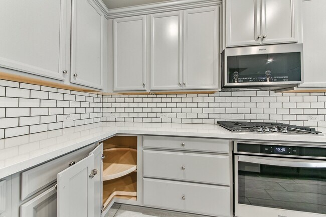 Building Photo - 11731 Tranquility Summit Dr