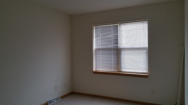 Building Photo - 8035 Starr Grass Dr