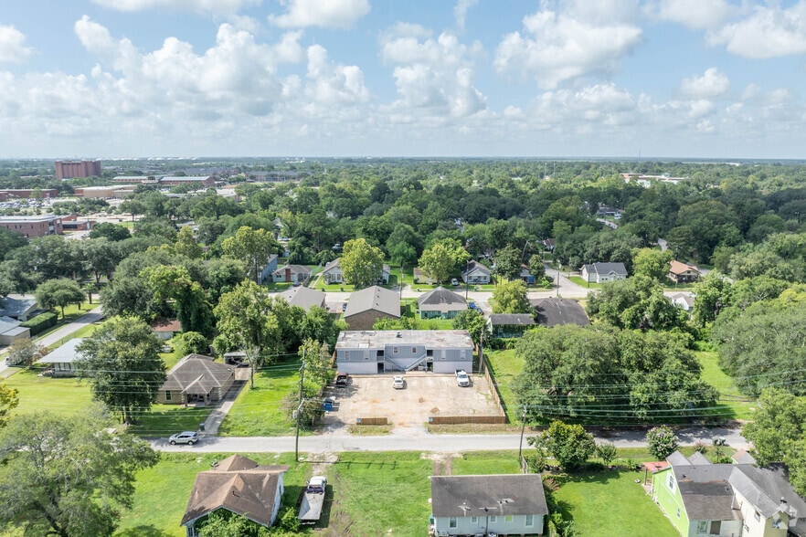 640 E Pipkin St Beaumont, TX 77705 - Pipkin Apartments