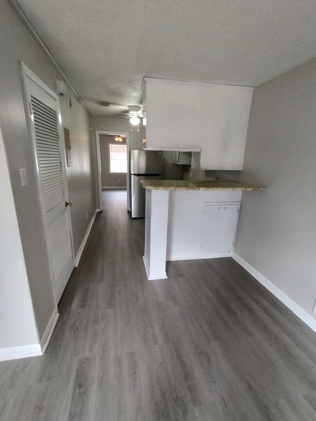 Building Photo - High St and Lelia St