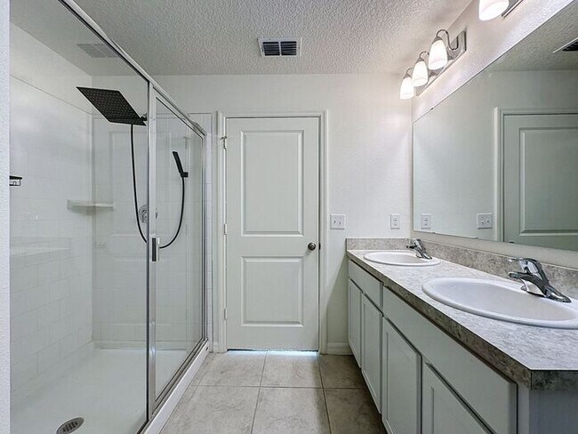 Building Photo - BEAUTIFUL HOME IN PRESERVATION POINTE, DAVENPORT