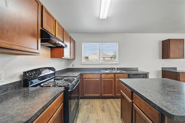 Building Photo - 318 Chisholm Trail