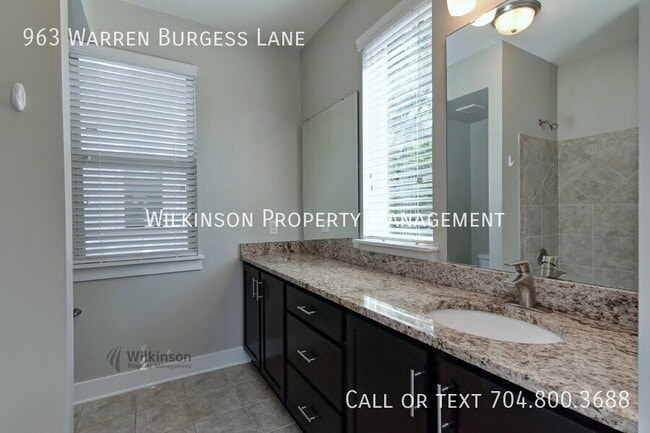 Building Photo - 963 Warren Burgess Ln